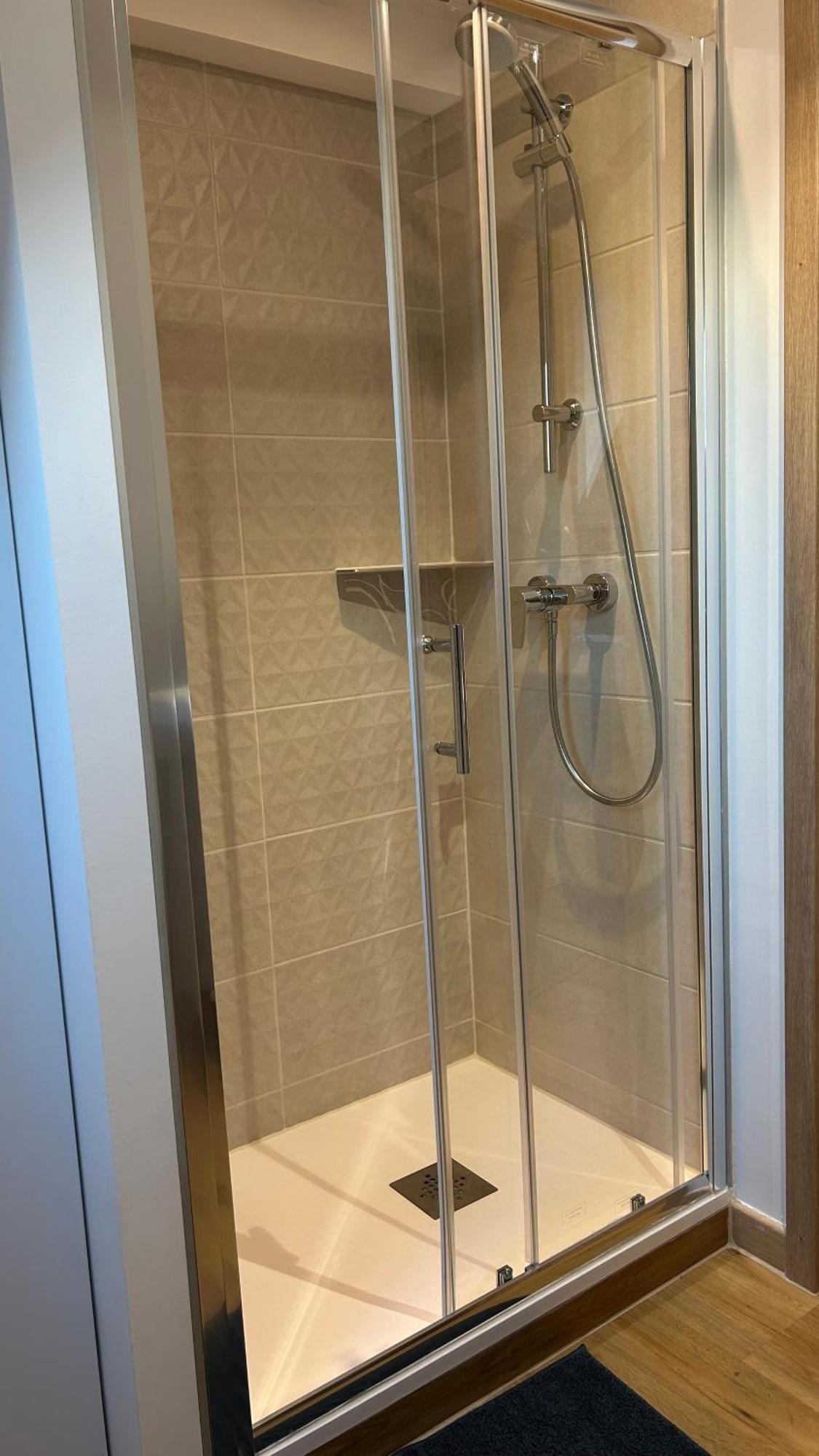 Appartement Moderne Et Spacieux, A 10 Min De La Gare Colmar Esterno foto